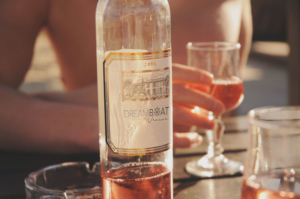 sommelier-in-barca-sardegna sommelier-in-barca-venezia