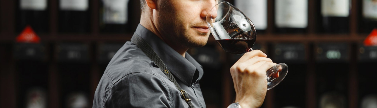 sommelier-in-barca-sardegna